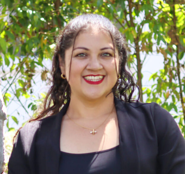 Diana Pazmiño